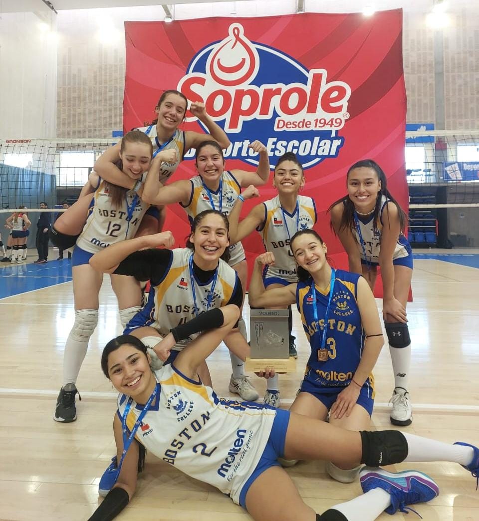 TERCER PUESTO EN VOLEIBOL SUPERIOR DAMAS DEL TORNEO SOPROLE UC