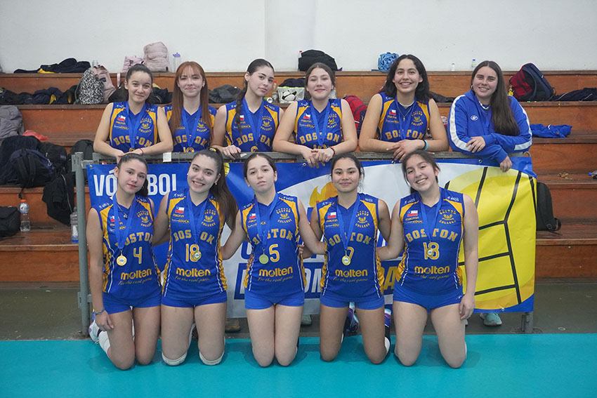 Campeonas del Vóleibol Intermedia Damas de las Olimpiadas BostonEduca