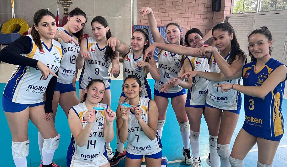 Vamos por las Semifinales de la Copa Soprole UC en el Vóleibol Infantil