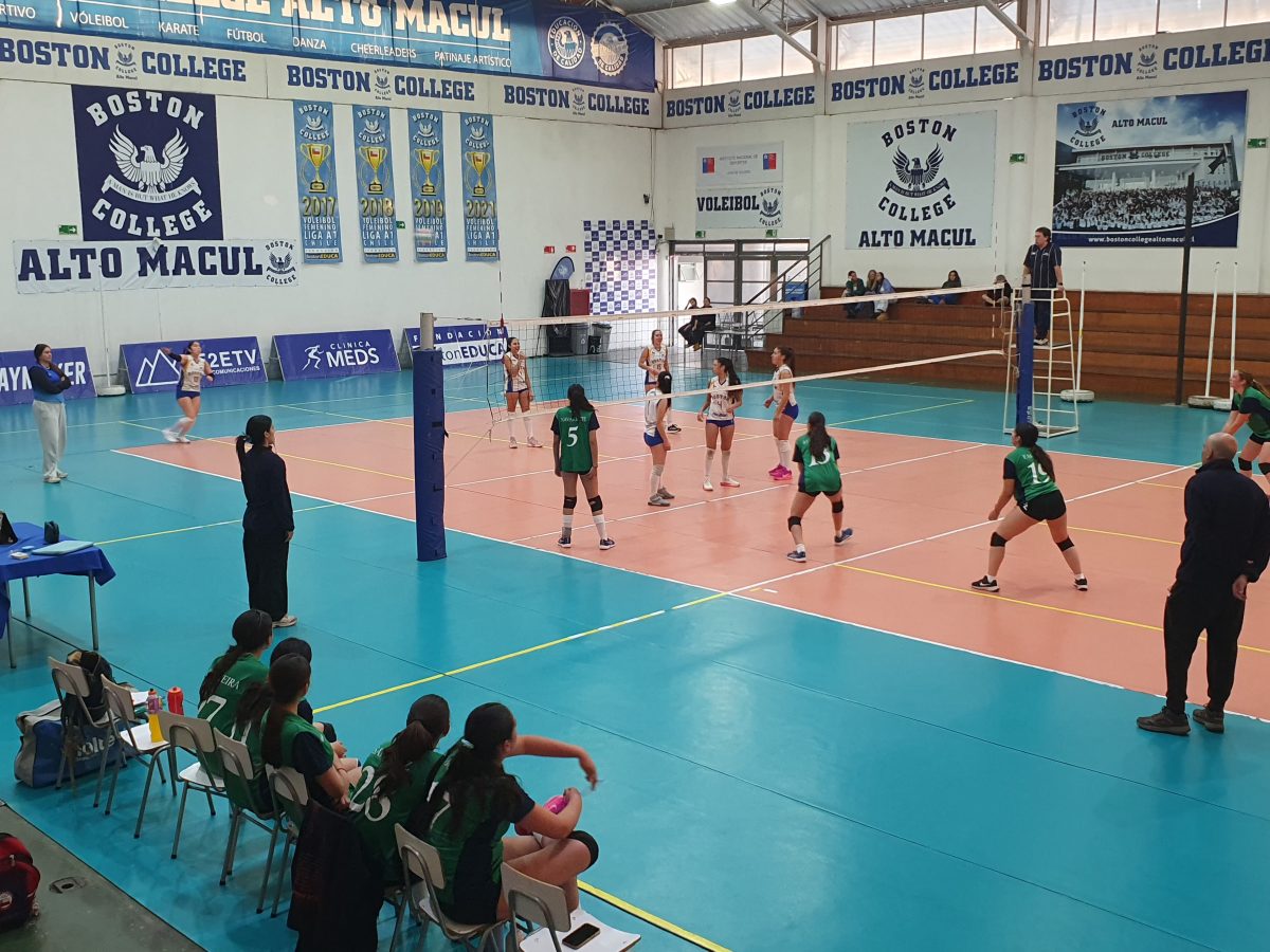 VOLEIBOL UC SOPROLE – FECHA 4