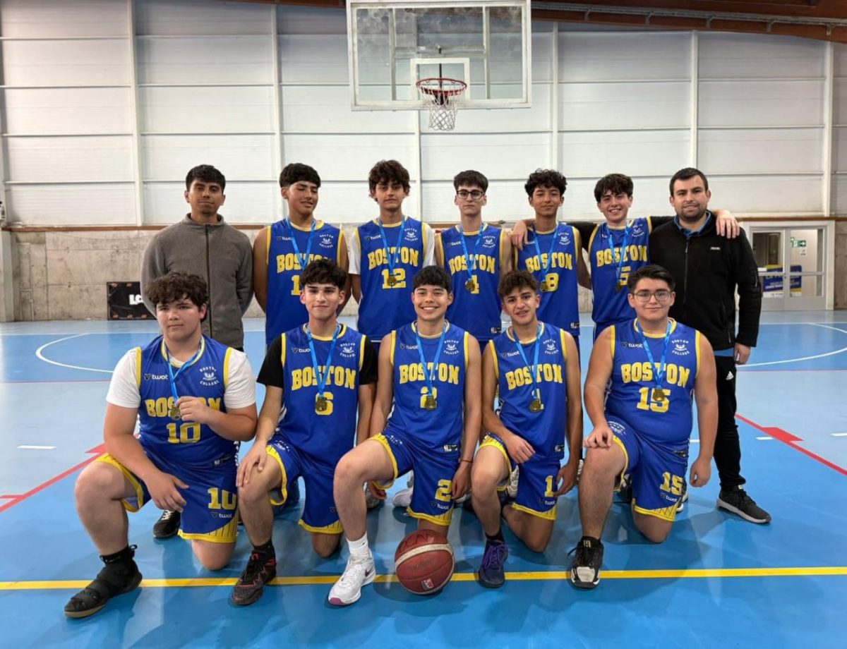 CAMPEONES JUVENILES DEL BÁSQUETBOL COMUNAL