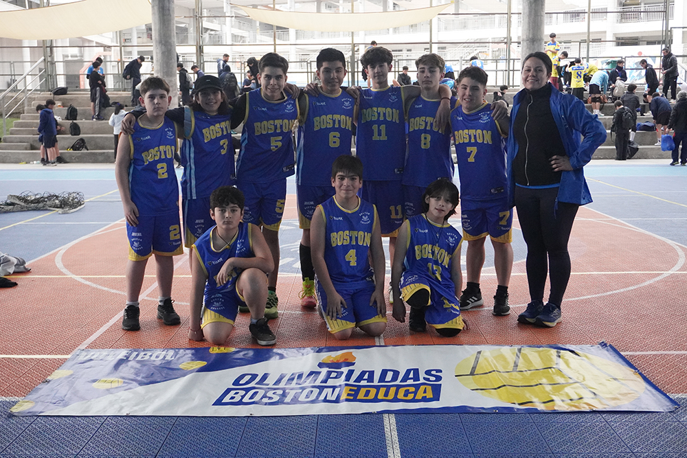 Nuestros estudiantes compitieron en el cierre de la temporada de vóleibol de las Olimpiadas BostonEduca