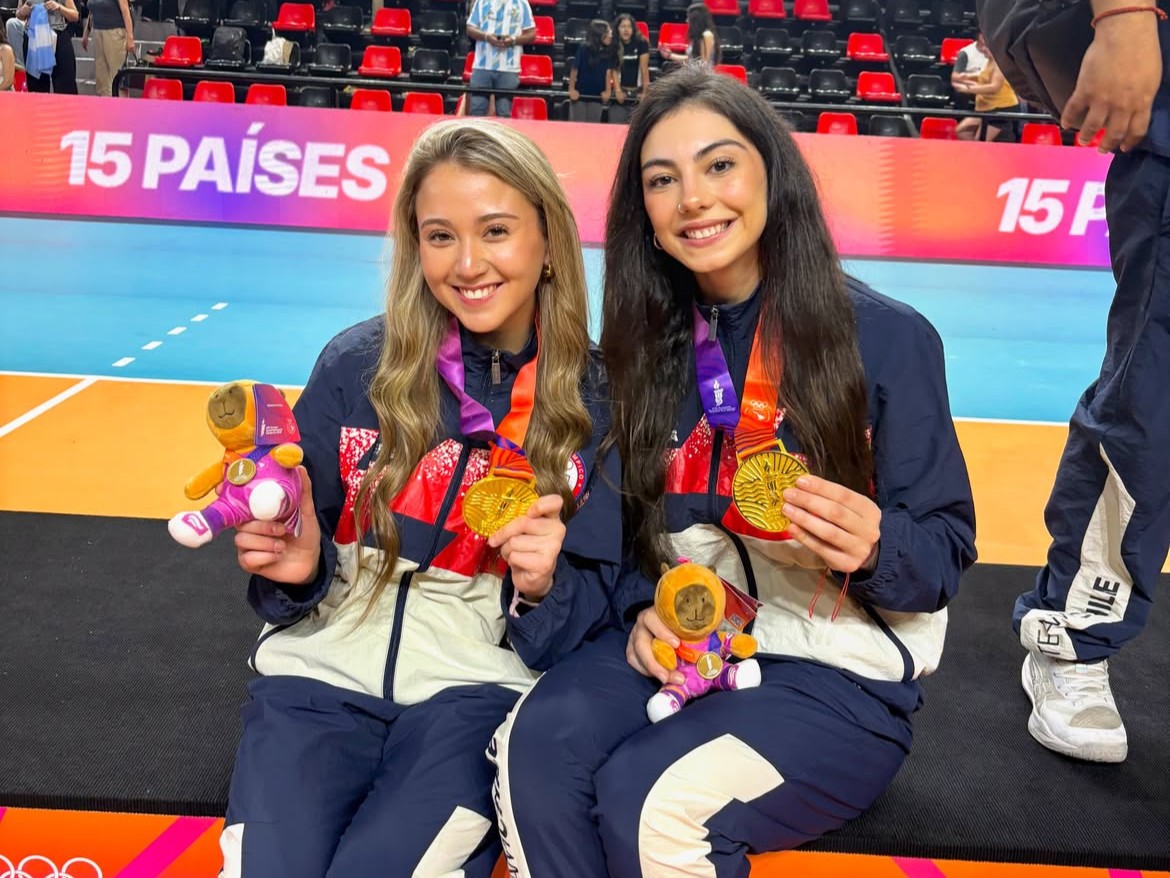 Exalumnas de BCAM celebran histórico oro con Chile en los XIII Juegos Suramericanos Santa Fe 2026